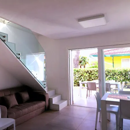 Stunning With Private Garden - Beahost
