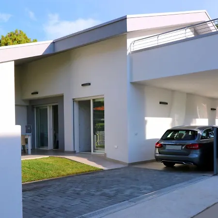 Stunning With Private Garden - Beahost Bibione