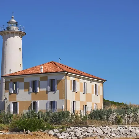 Stunning With Private Garden - Beahost Villa Bibione